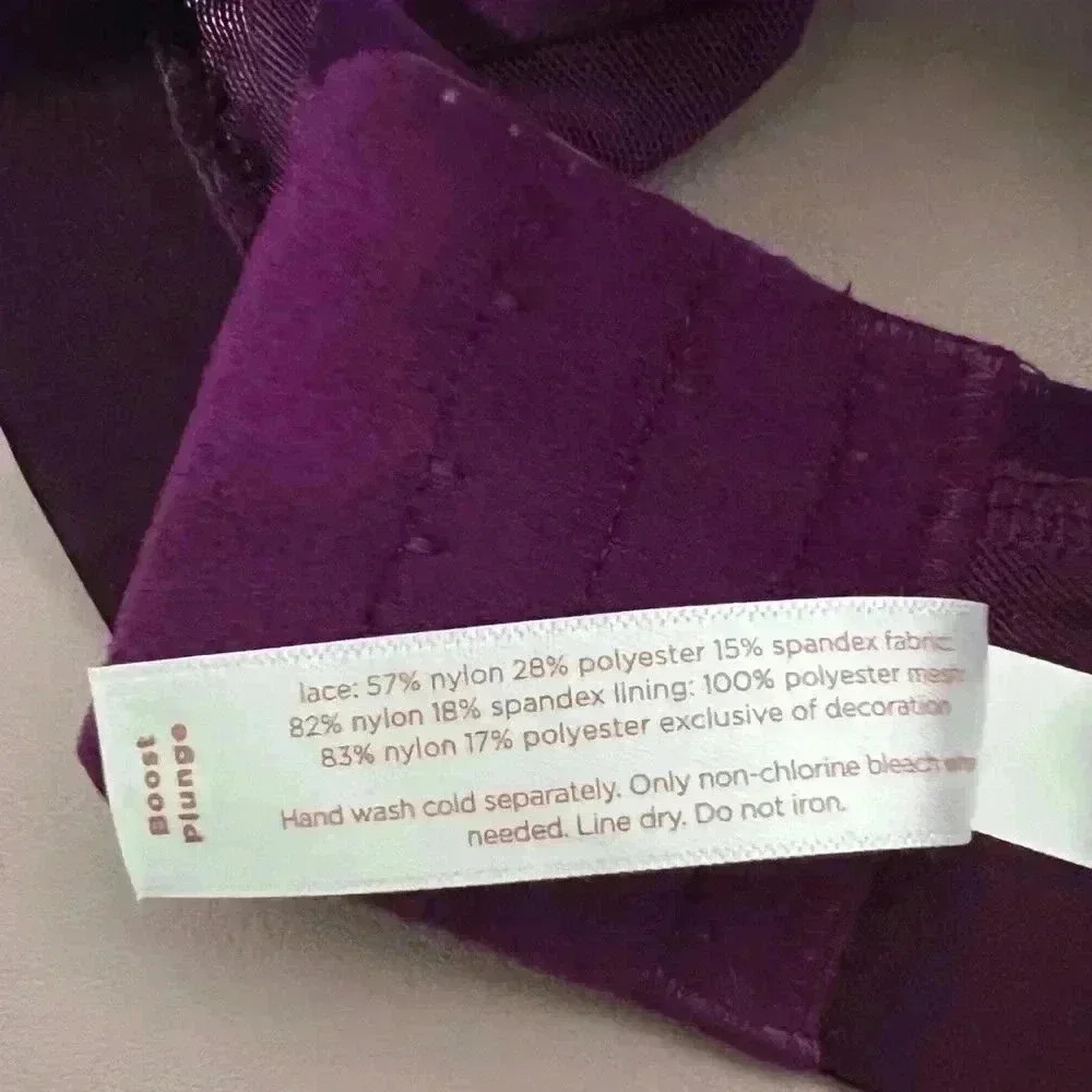 Cacique NWOT Sexy Boost Plunge Bra Womens 40D Purple Underwire Floral Lace 3Hook - Picture 7 of 14